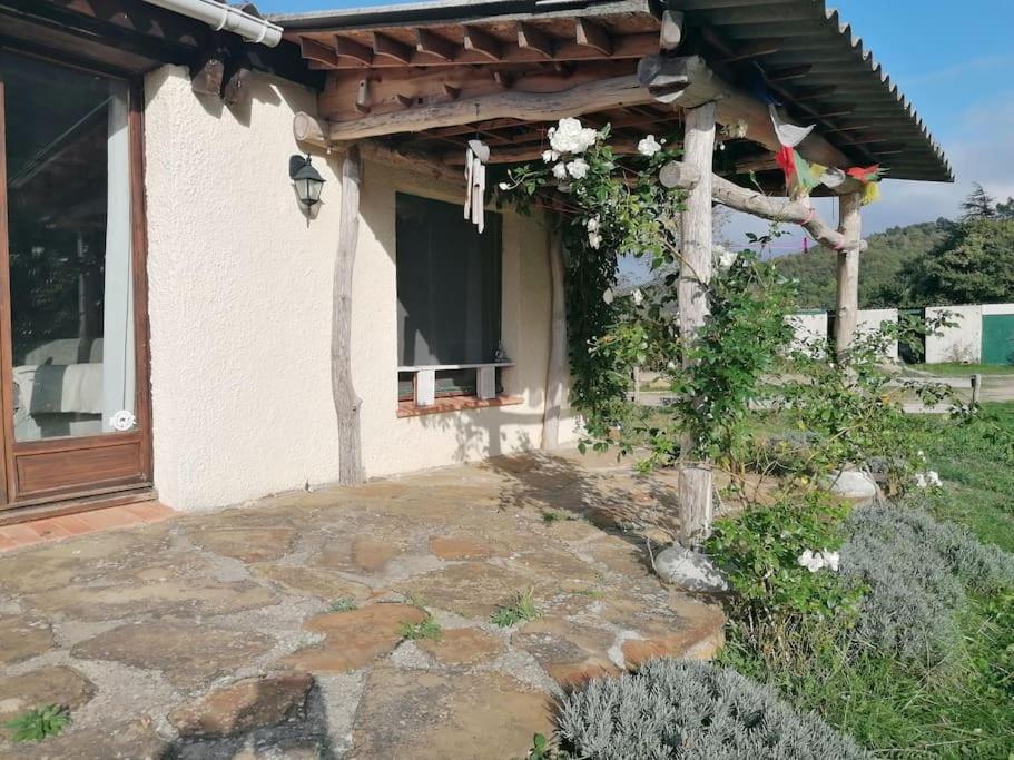 Bright Loft With Mountain And Nature View 수그레인느 외부 사진